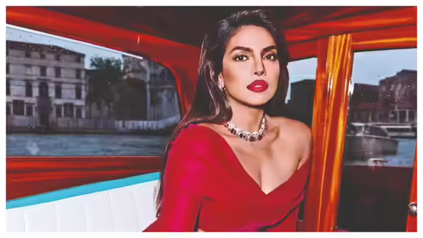 priyanka-chopra-lipstic